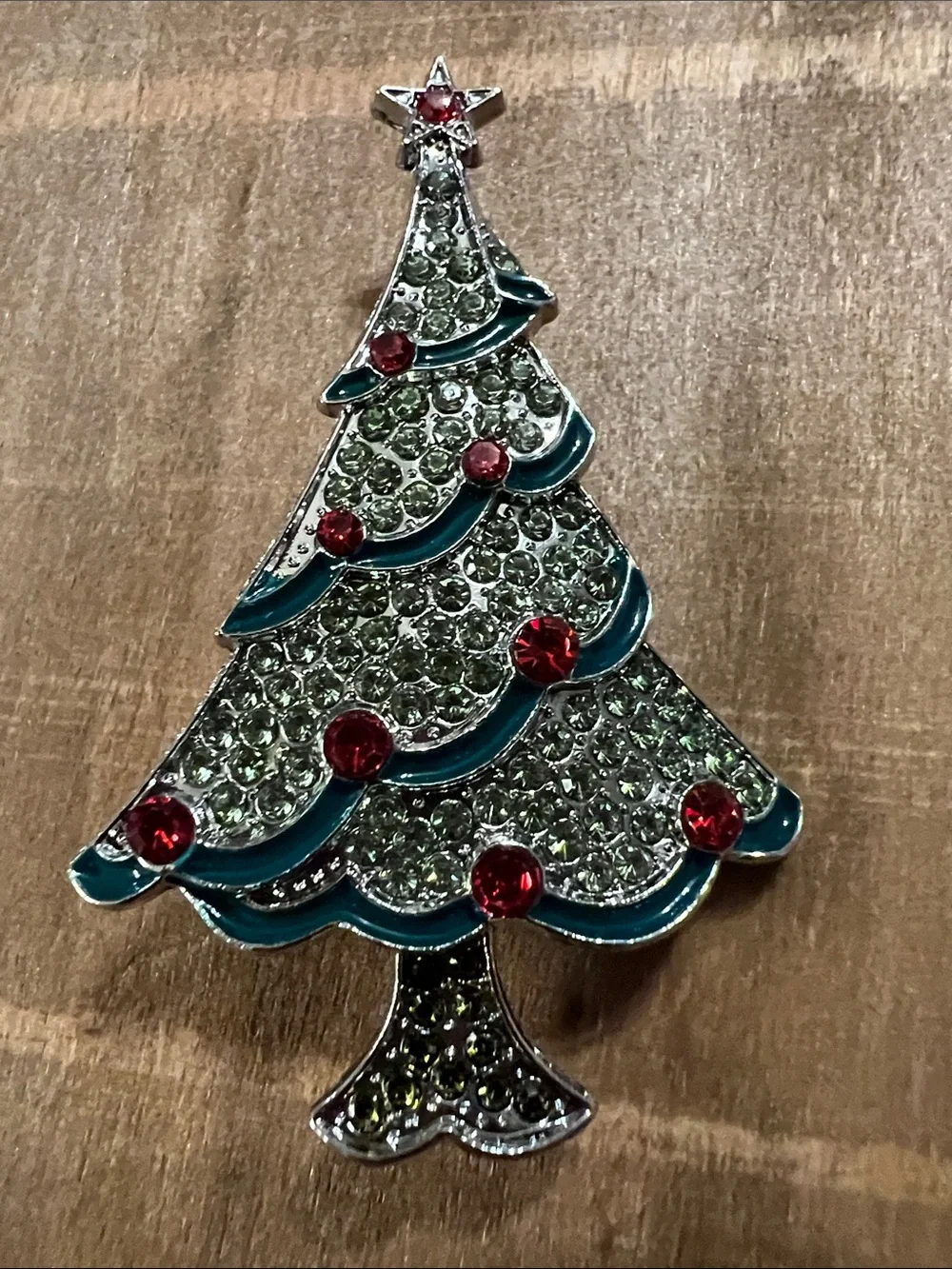 3/$18 Holiday Green Crystal Christmas Tree Brooch with Red Accents Lot 6057